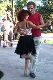 Alain et Olga au grand rond, cliquer pour agrandir Alain et Olga au grand rond, cliquer pour agrandir